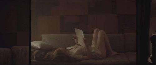 成人電車Av视频